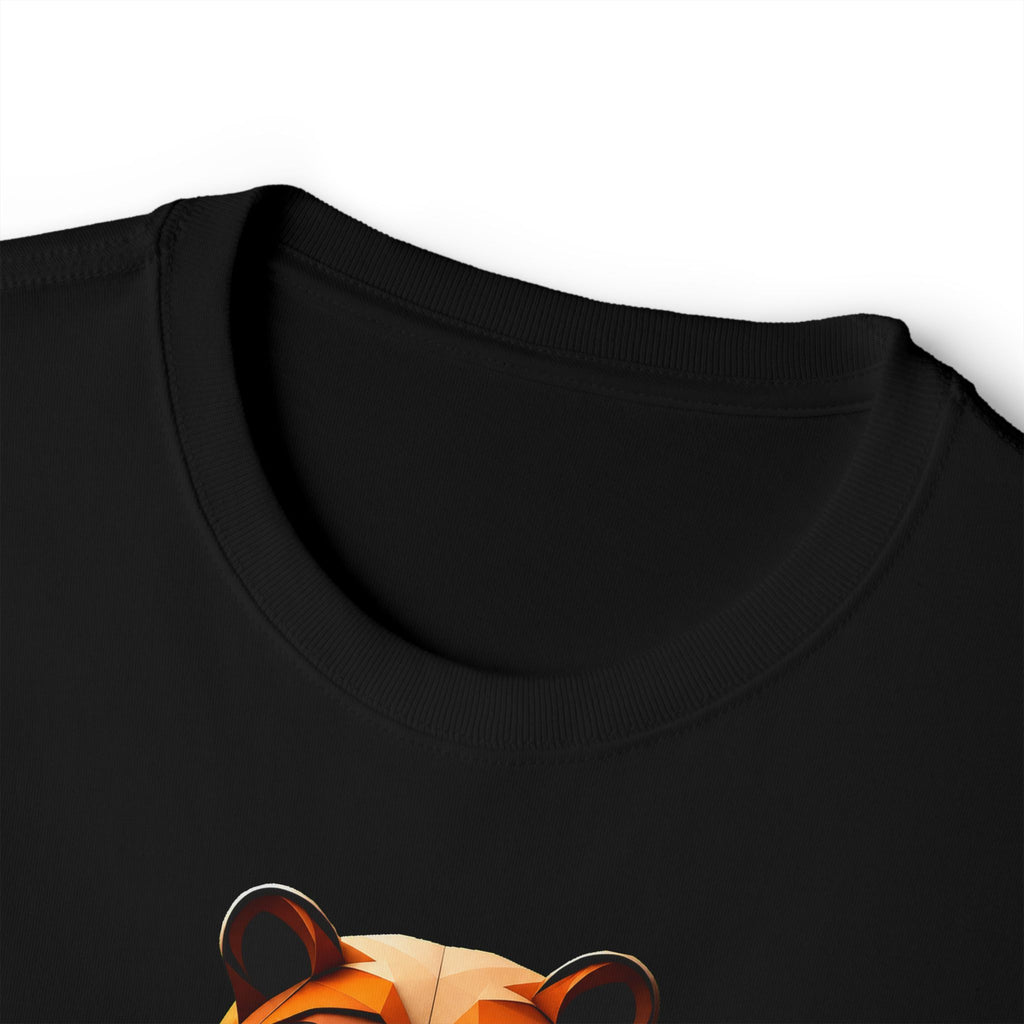 Geometric Bear Graphic Tee — Modern Animal Art Oversized T‑Shirt